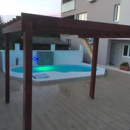 Daire In With Balcony, Air Conditioning, Wifi, Washing Machine 5173-1