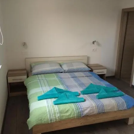 Daire In With Balcony, Air Conditioning, Wifi, Washing Machine 5173-1 *