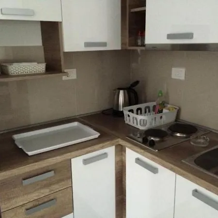 Daire In With Balcony, Air Conditioning, Wifi, Washing Machine 5173-1 Rogoznica (Sibenik-Knin)